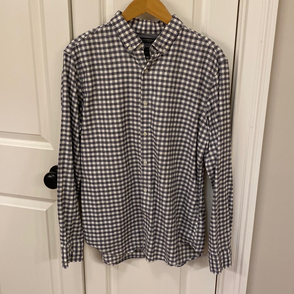 Banana Republic Luxe Flannel Camden fit men’s medium gray gingham checked